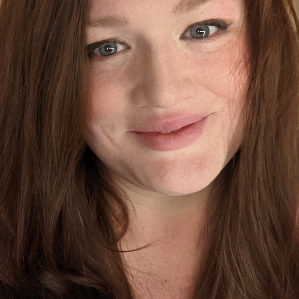 Meet your Posher, Courtney
